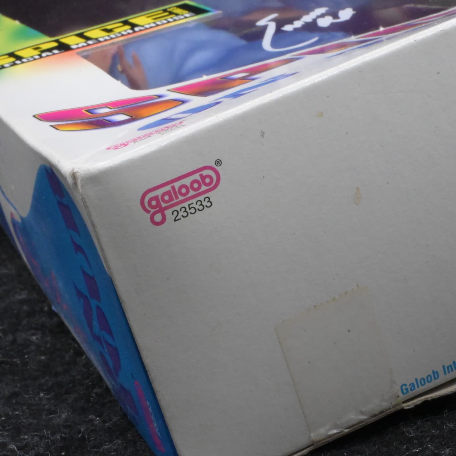 BABY SPICE DOLL ( EMMA )- SPICE GIRLS ON TOUR 1998 MADE BY GALOOB/ SEALED - Thumbnail 6