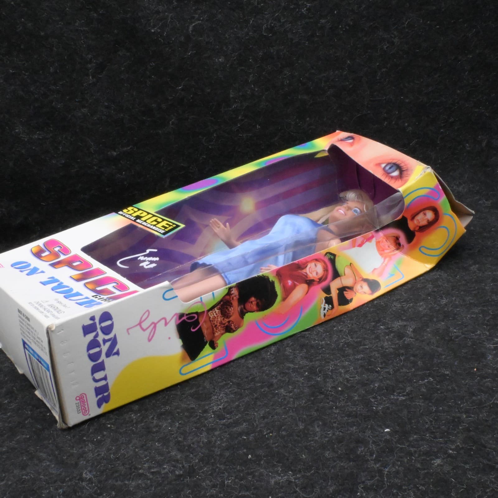 BABY SPICE DOLL ( EMMA )- SPICE GIRLS ON TOUR 1998 MADE BY GALOOB/ SEALED - Thumbnail 11