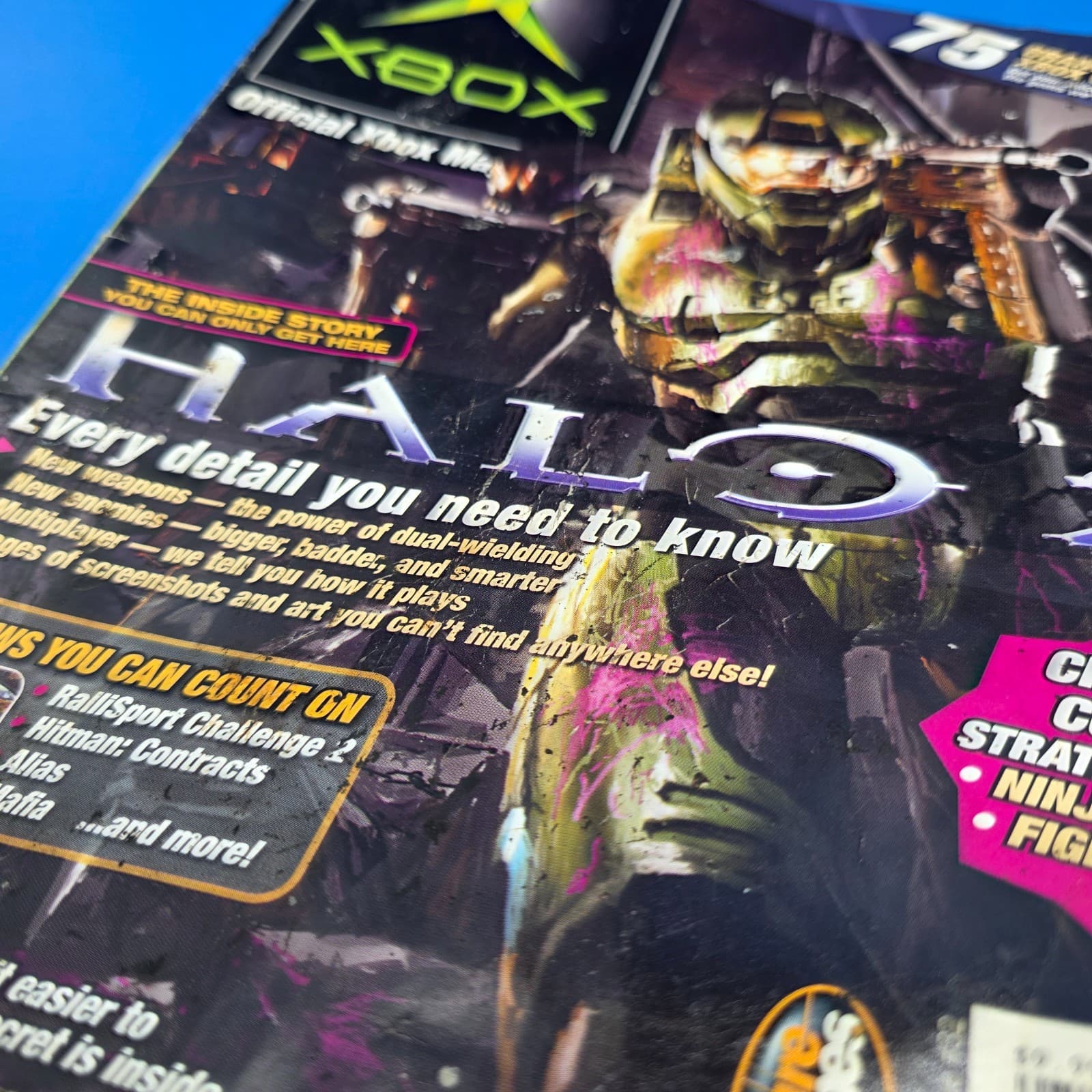 Xbox Magazine #32 June 2004 Halo 2 Van Holding Half Cover No Demo Disc - Thumbnail 2
