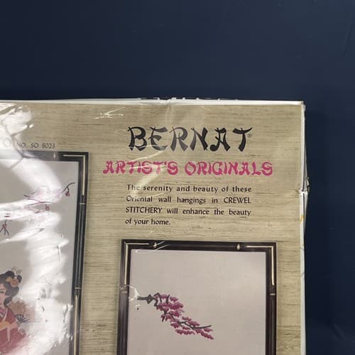 Bernat Artists Originals Crewel Stitch Kit No. SO 8024 Lady Daishi New Complete - Thumbnail 4