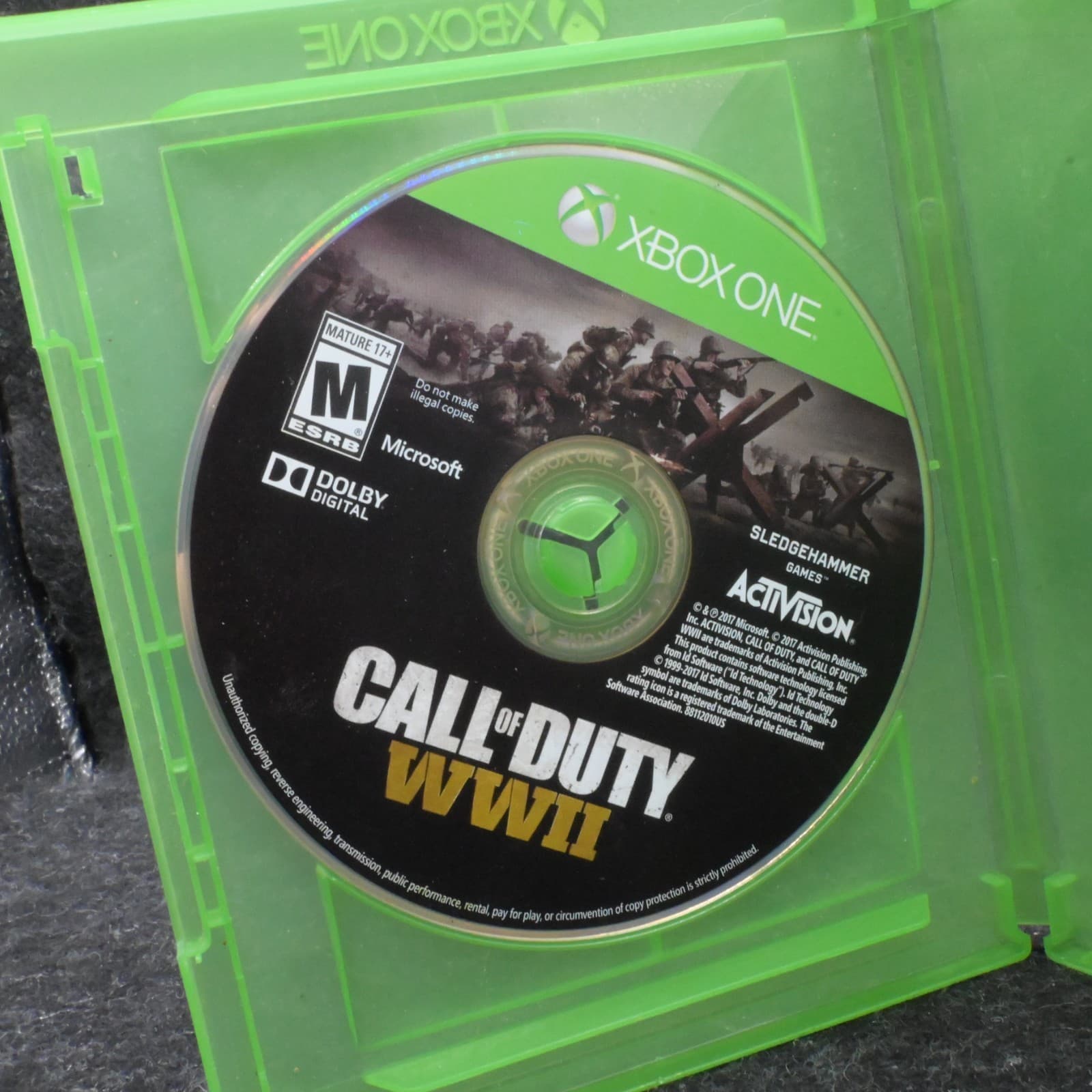 Call of Duty WWII World War 2 (Xbox One) Disc - Thumbnail 2