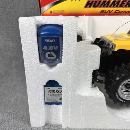 Vintage Nikko Hummer H2 Swing Back Radio Remote Controlled Car Yellow 180052BC - Thumbnail 4