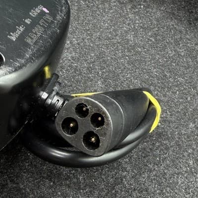 Tesla Model S Radio flyer Charger - Thumbnail 2