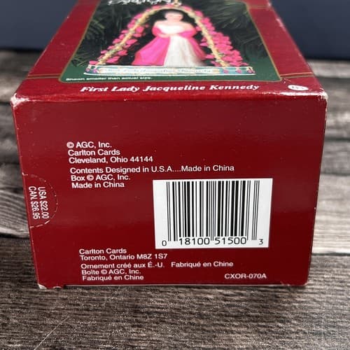 CARLTON CARDS HEIRLOOM CHRISTMAS ORNAMENT - FIRST LADY JACQUELINE KENNEDY 1999 - Thumbnail 3