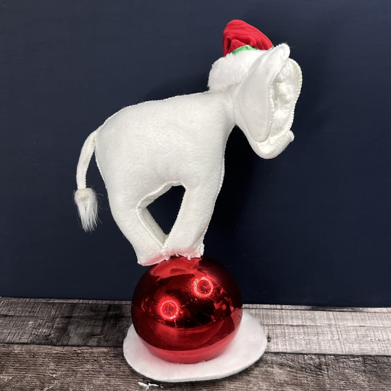 Annalee 2011 11"-15" White Elephant On Red Christmas Ornament Decor Circus Doll - Thumbnail 6