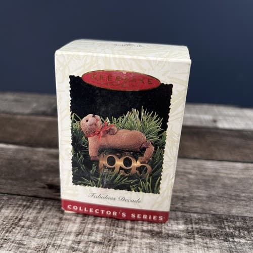 Hallmark 1995 Fabulous Decade Otter Christmas Keepsake Ornament Clip On