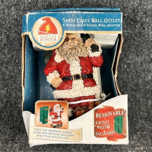 Santas Power Decorative Santa Claus Christmas Vertical 6 Outlet Wall Adapter - Thumbnail 2