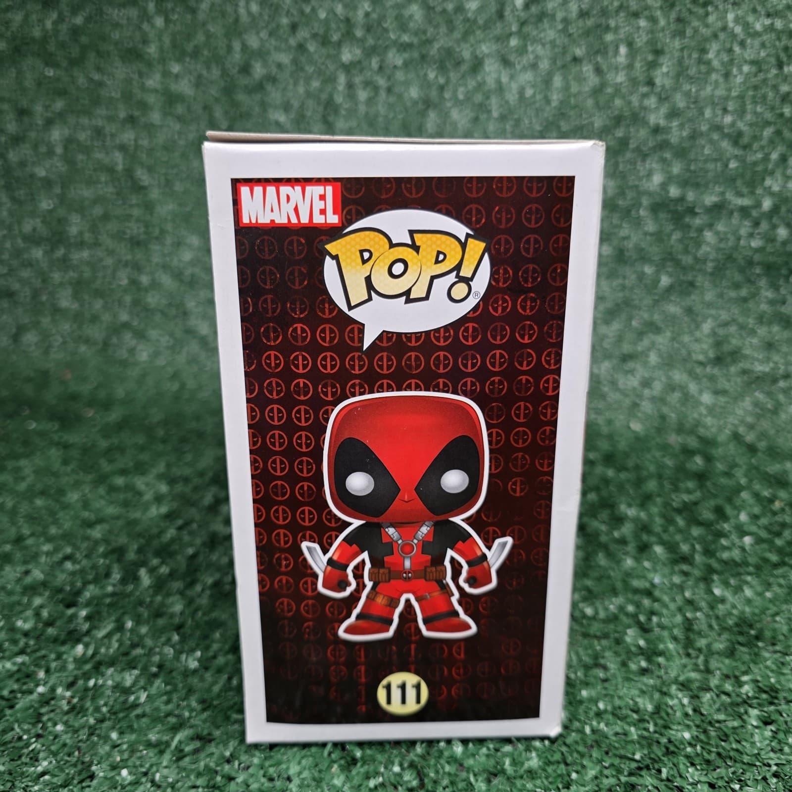 Funko POP Marvel Deadpool with Two Swords Vinyl Figure #111 - Thumbnail 4