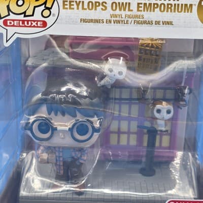 Funko Pop! 6" Deluxe Harry Potter With Eeylops Owl Emporium #140 - Thumbnail 3