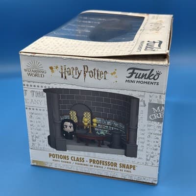 Funko Mini Moments: Harry Potter Potions Class - Professor Snape Figure & Room - Thumbnail 7