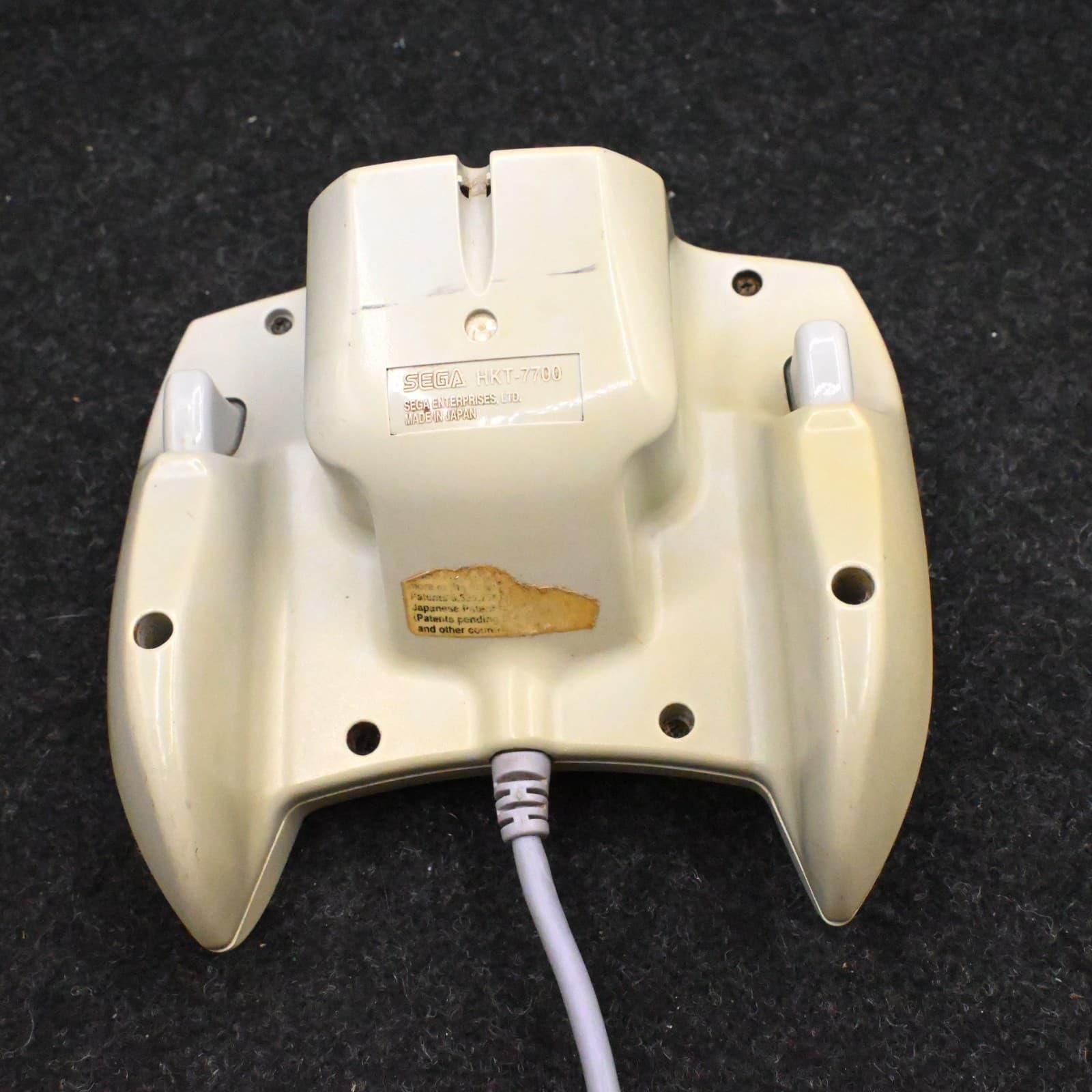 Sega Dreamcast Console (HKT-3020) Bundle w/ Controller & Cables - Thumbnail 15