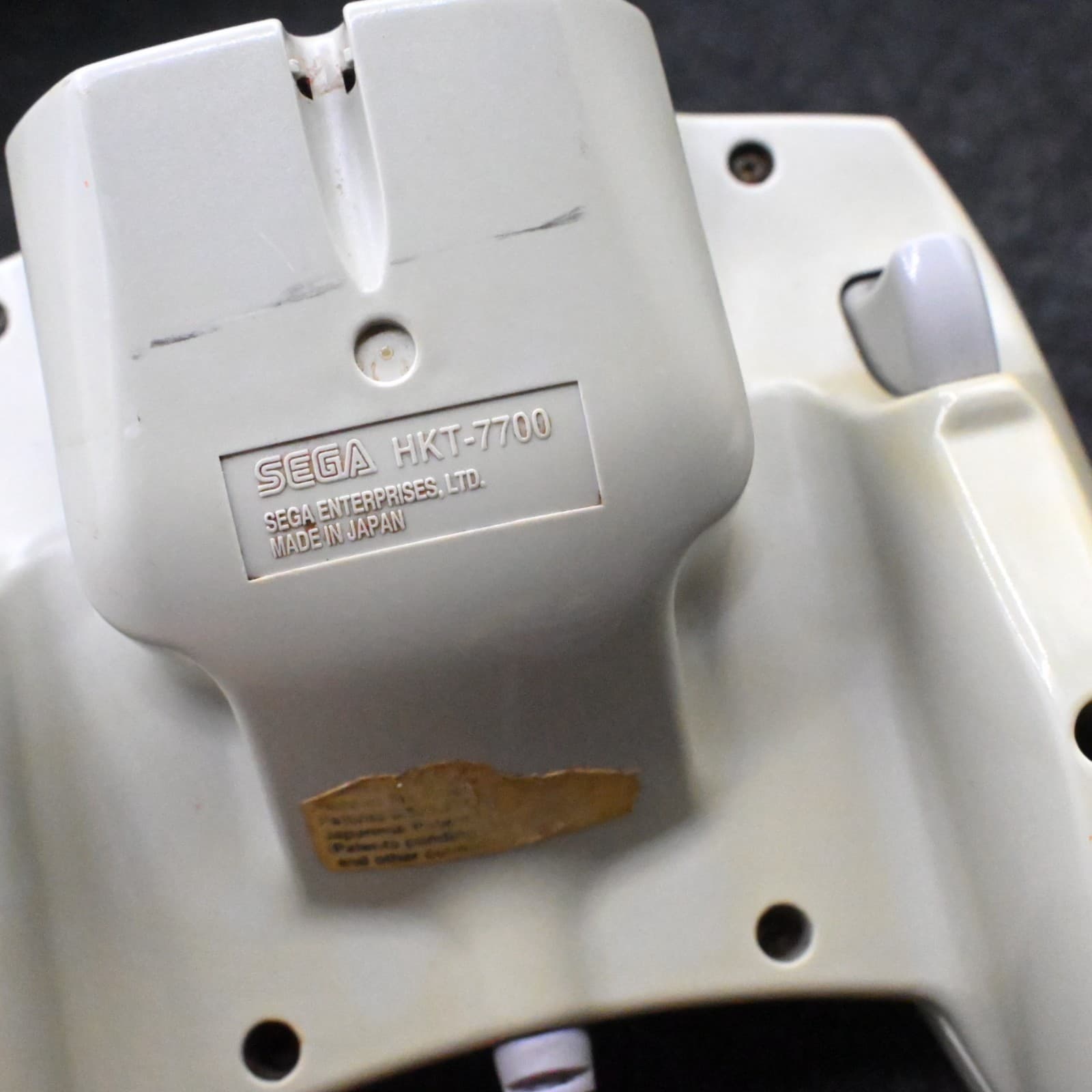 Sega Dreamcast Console (HKT-3020) Bundle w/ Controller & Cables - Thumbnail 16