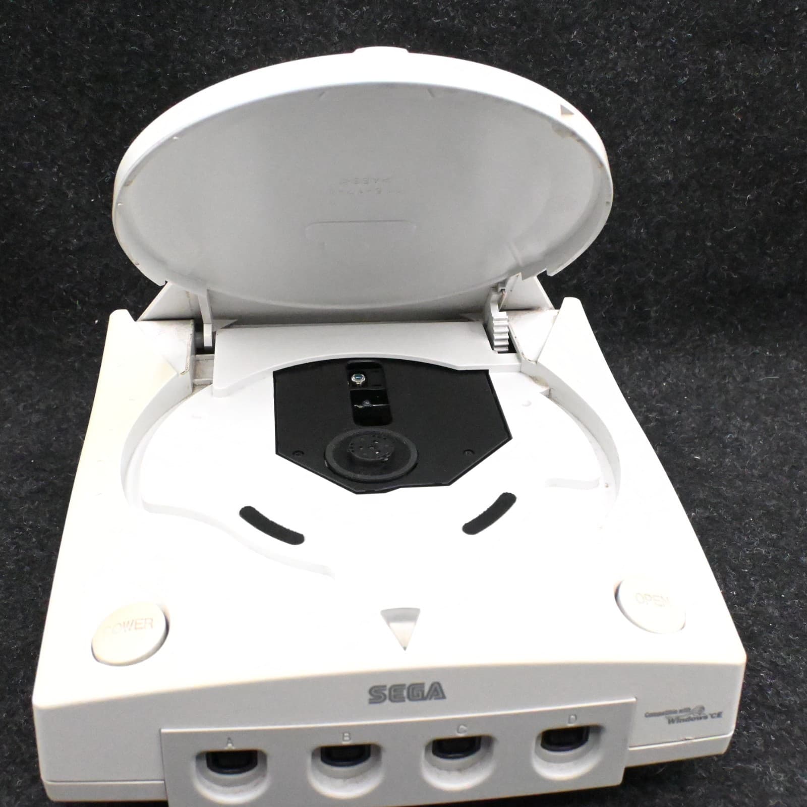 Sega Dreamcast Console (HKT-3020) Bundle w/ Controller & Cables - Thumbnail 5