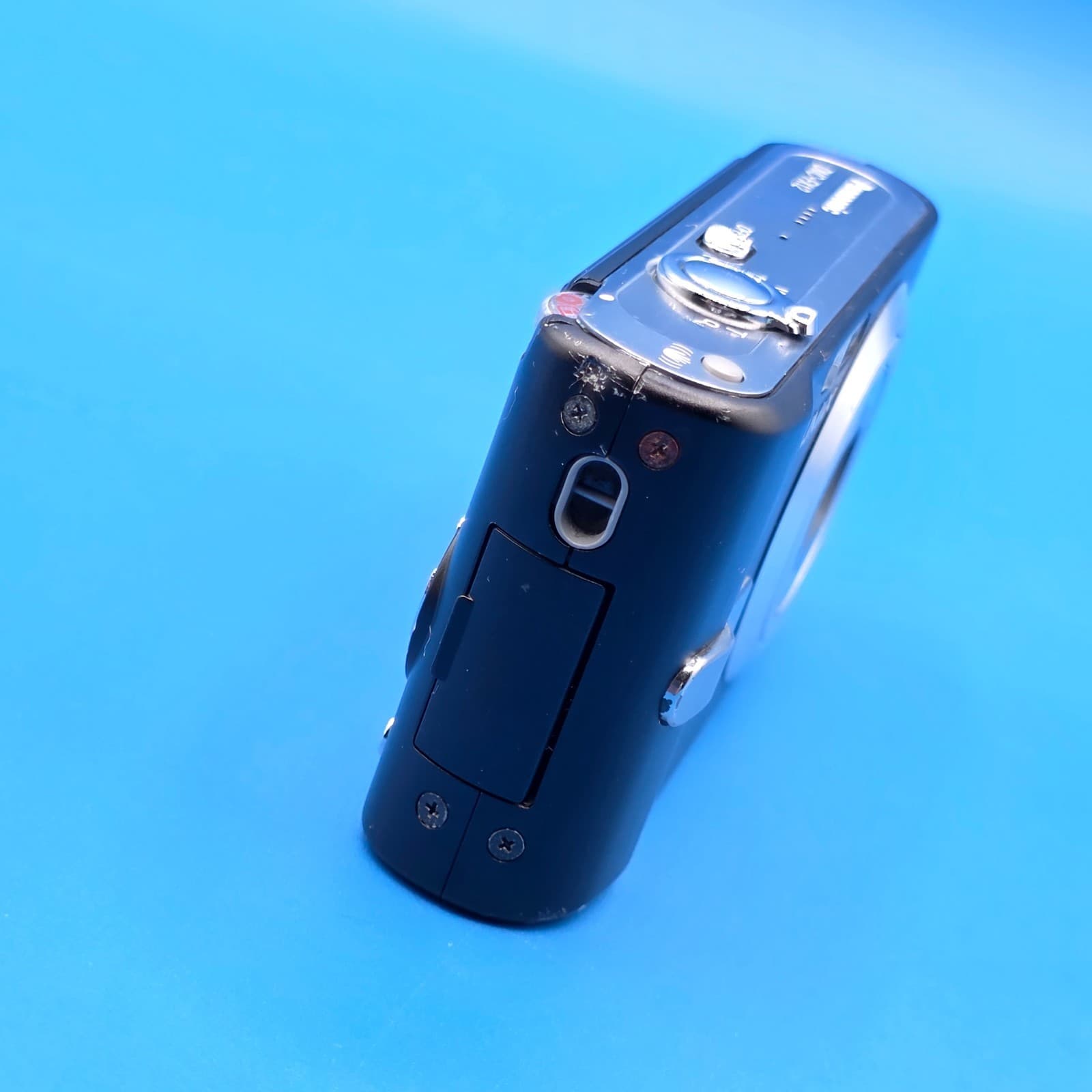 Panasonic Lumix DMC-FX12 7.2 MP Digital Compact Camera Black W/ CASE & 4GB - Thumbnail 10