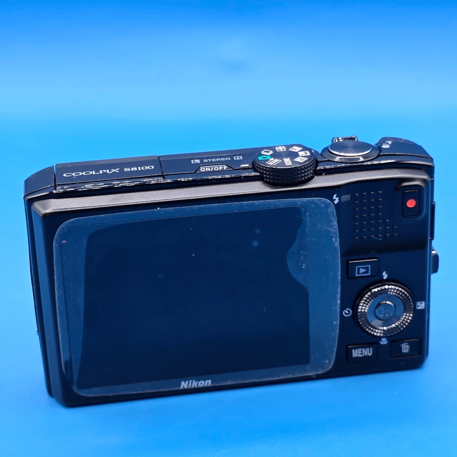 Nikon COOLPIX S8100 12.1MP Compact Camera ONLY - Thumbnail 5