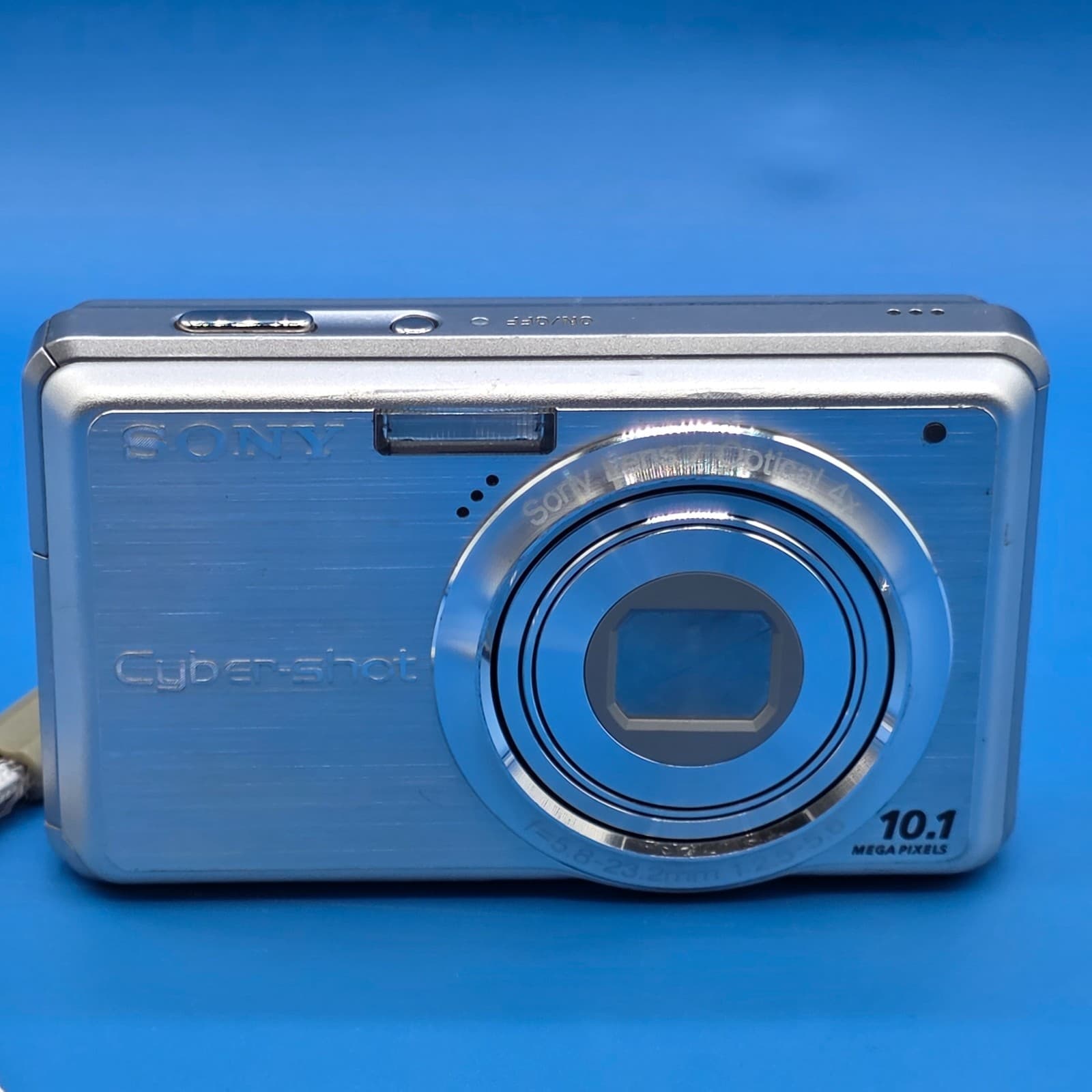 Sony Cyber-shot DSC-S950 10 MP 4× Optical Zoom Digital Camera w/ 2.7" LCD Silver - Thumbnail 2
