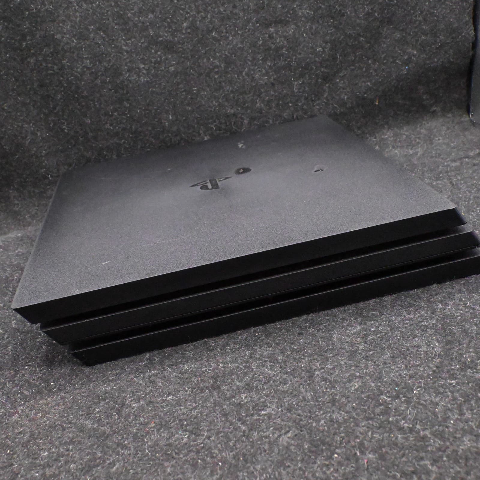 Sony PlayStation 4 Pro 1 TB CUH-7215B Black with Controller Hdmi Cord Tested - Thumbnail 7