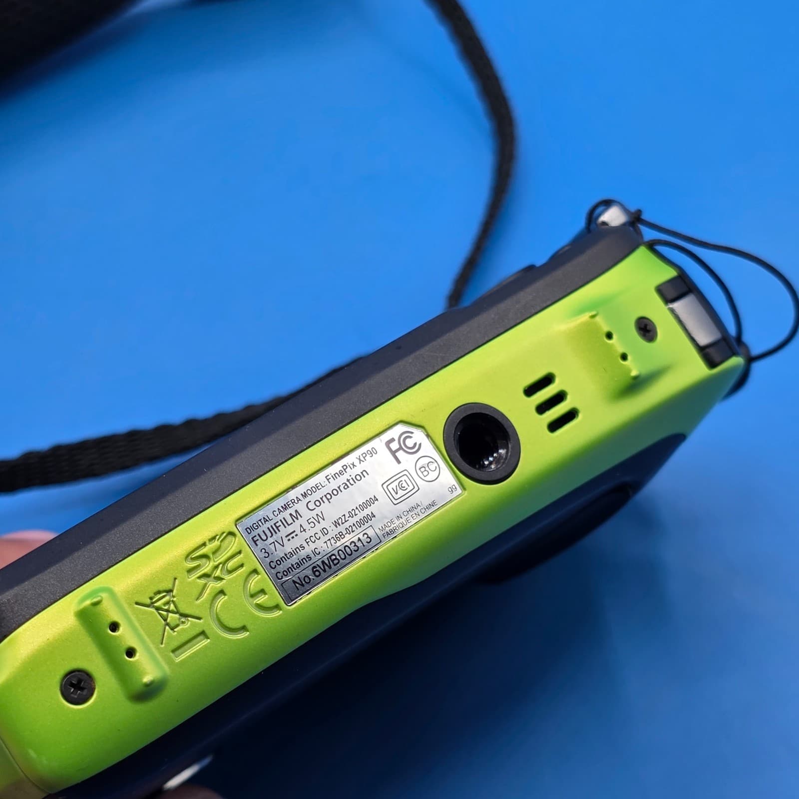 Fujifilm FinePix XP90 Lime Green Water Proof Digital Camera TESTED - Thumbnail 5