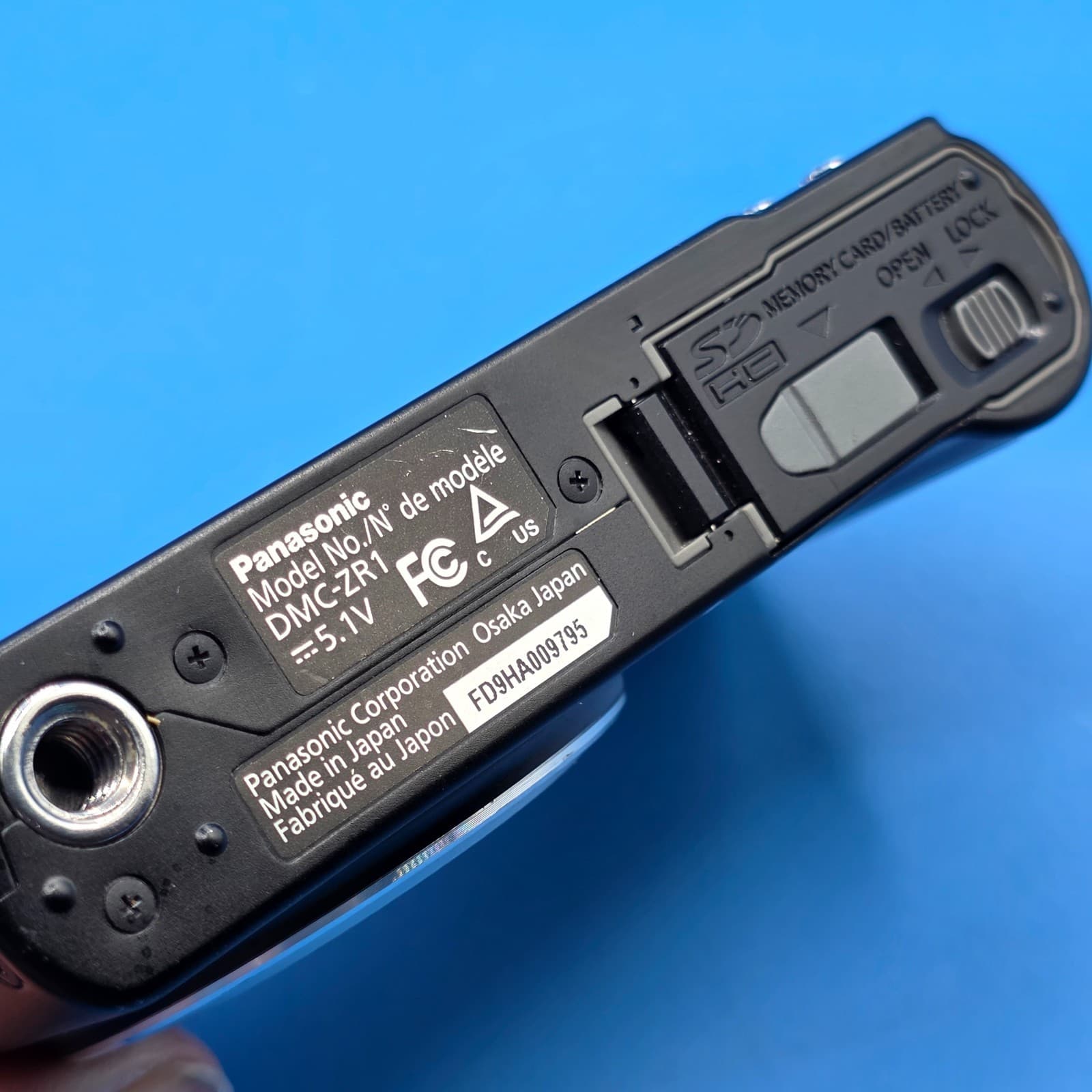 Panasonic Lumix DMC-ZR1 Digital Camera 12.1MP 8x Zoom Black - Thumbnail 4
