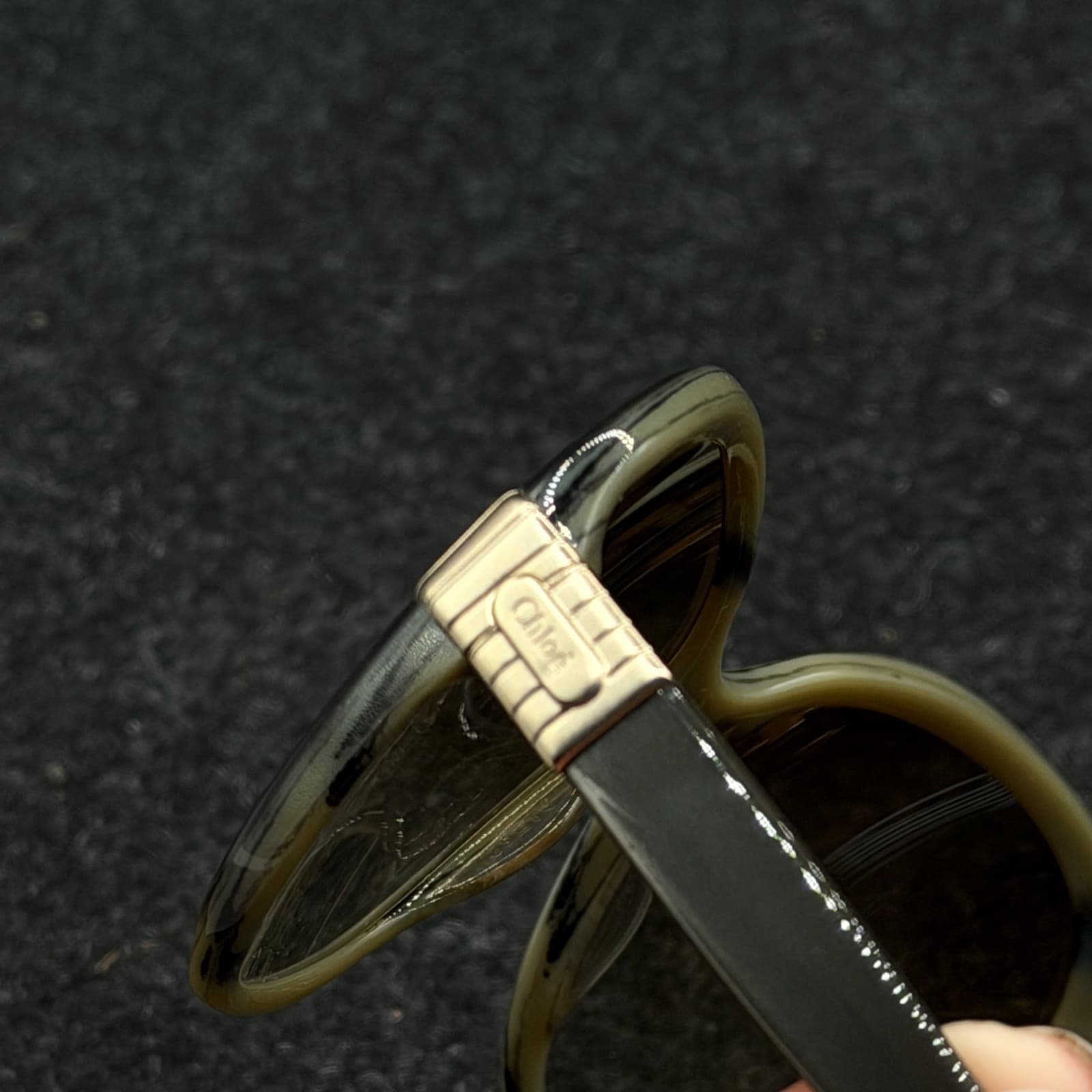 Chloe Round Sunglasses CL2211 Black Brown Gradient Lenses - Thumbnail 4