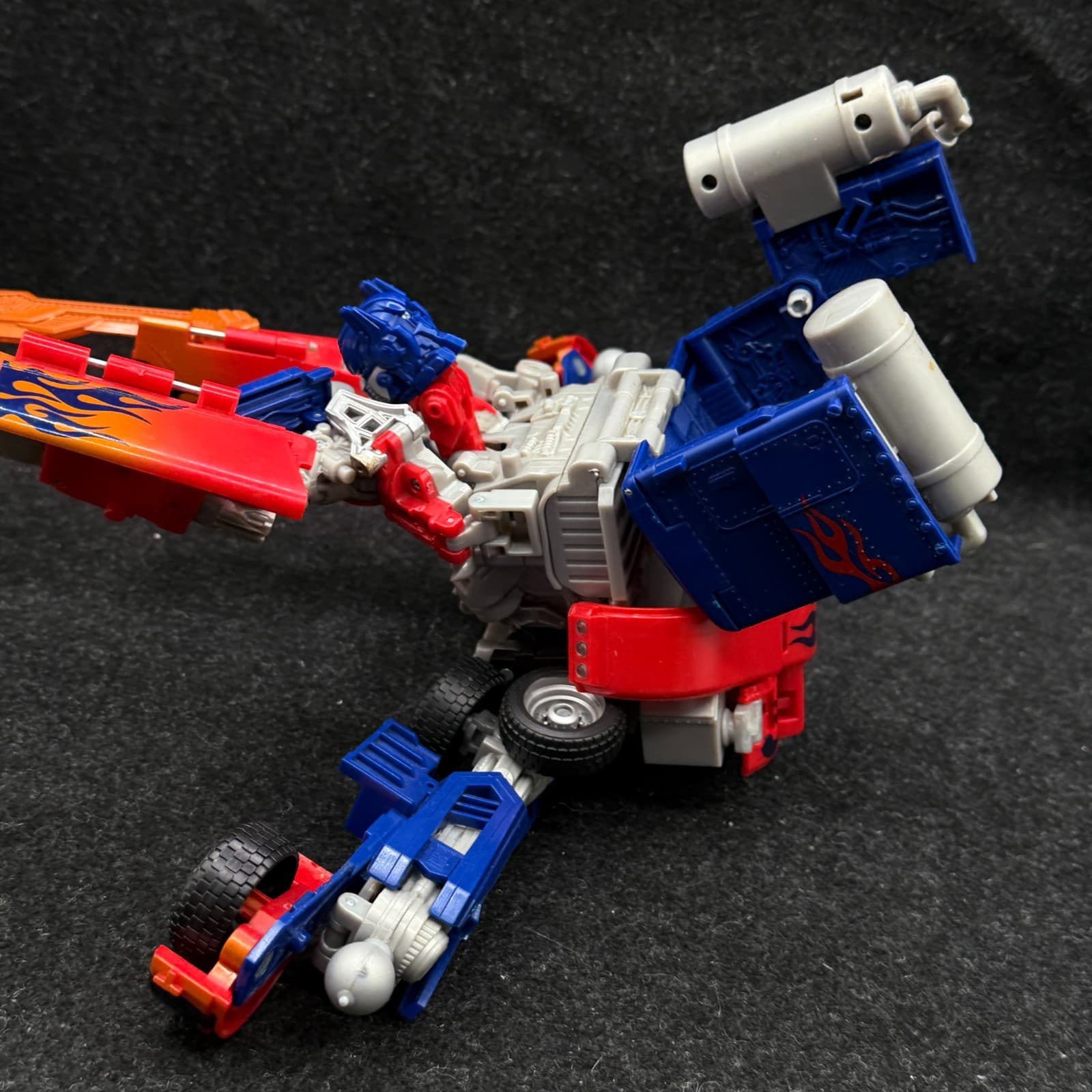 NOT COMPLETE Transformers Revenge Of The Fallen Optimus Prime Leader Class 2009 - Thumbnail 6