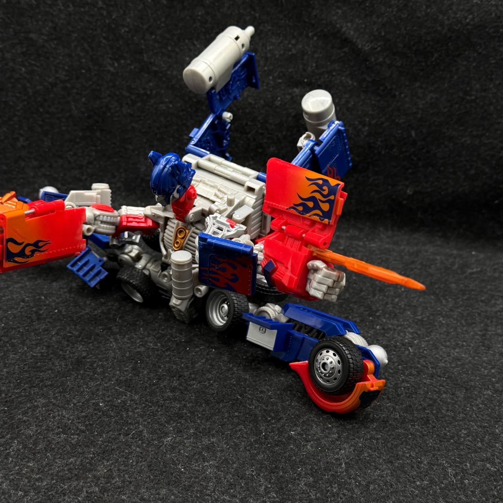 NOT COMPLETE Transformers Revenge Of The Fallen Optimus Prime Leader Class 2009 - Thumbnail 7