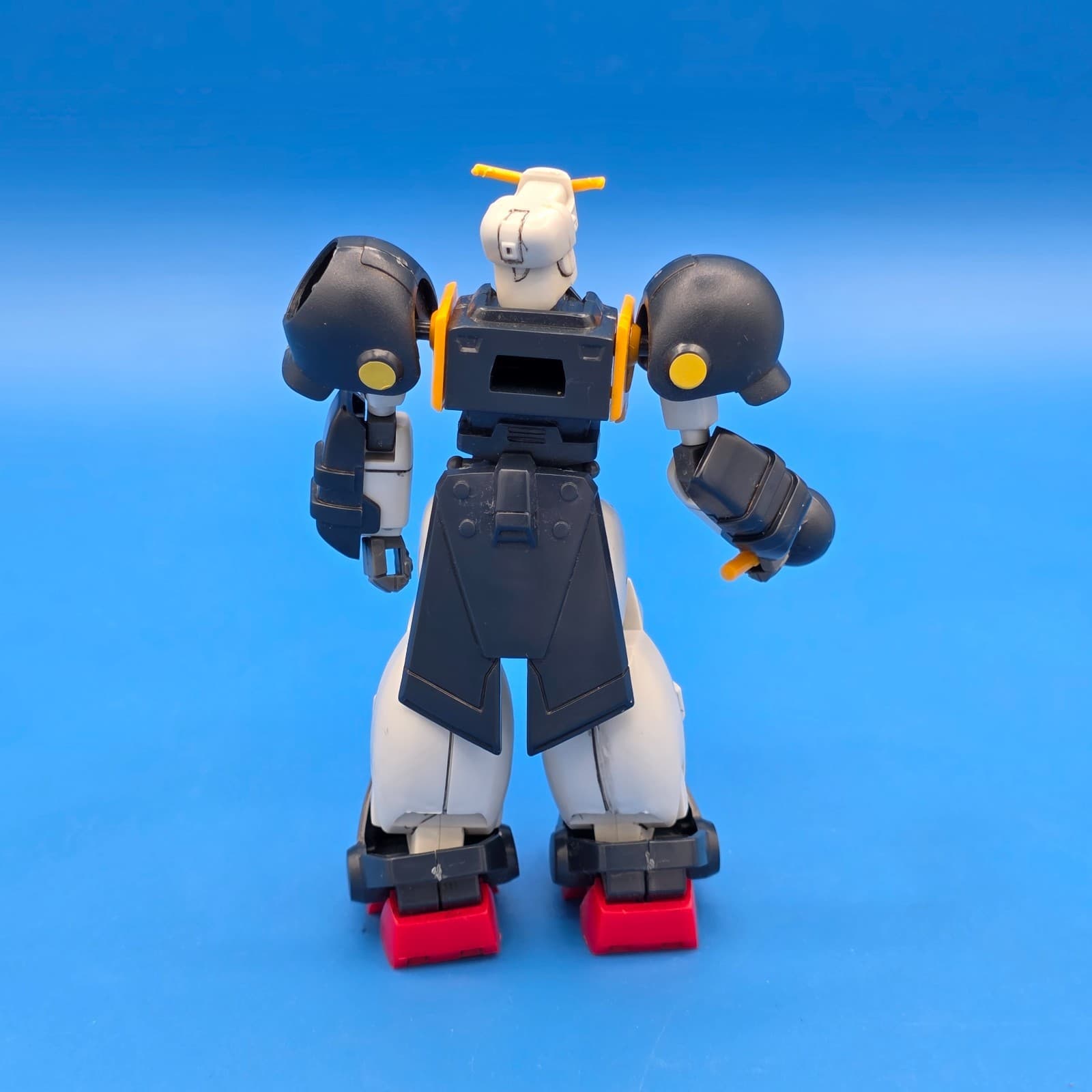 Bandai G-Gundam Bolt Gundam 4.75 inches Tall Japan - Thumbnail 2