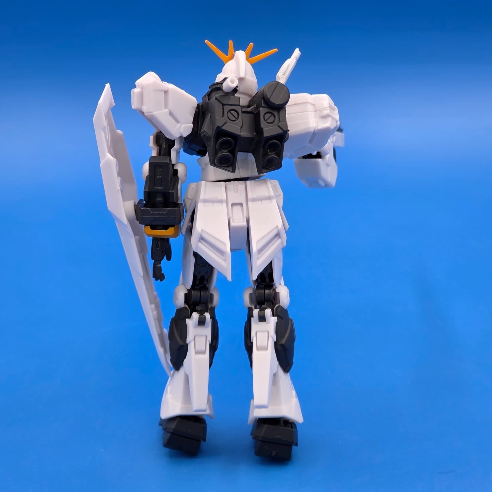 Bandai Mobile Suit Fighter Char’s Counterattack 93 Nu Gundam Action Figure - Thumbnail 3