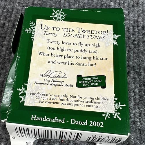 Hallmark "Up To The Tweetop" Looney Tunes Tweety Bird Miniature Ornament 2002 - Thumbnail 3
