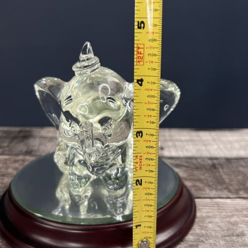 Disney ARRIBAS BROS Crystal DUMBO ELEPHANT on Wood Base with Mirror - Thumbnail 3