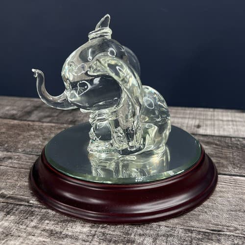 Disney ARRIBAS BROS Crystal DUMBO ELEPHANT on Wood Base with Mirror - Thumbnail 4