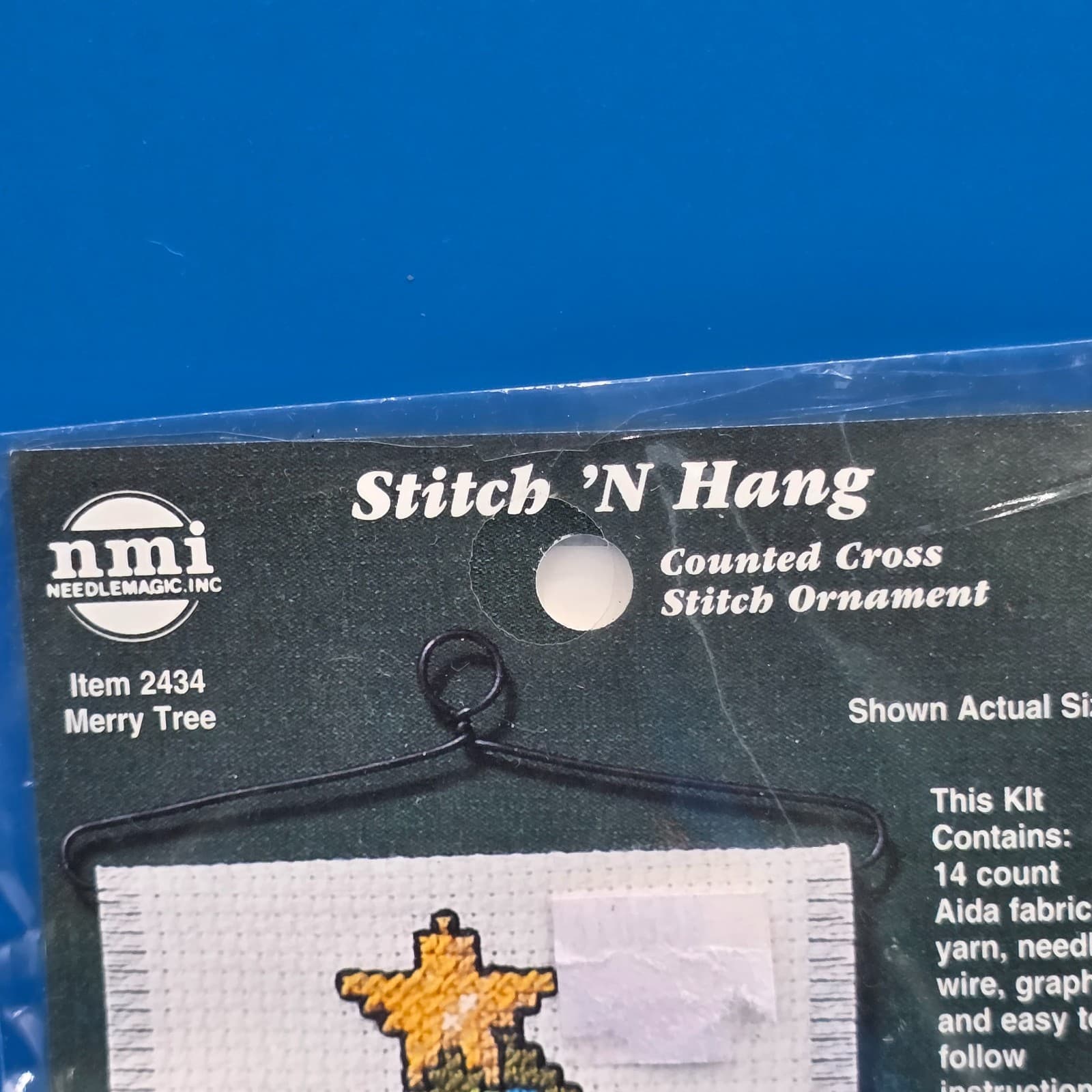 NMI Stitch 'N Hang Counted Cross Stitch Ornament Kit 2434 MERRY TREE CHRISTMAS - Thumbnail 2