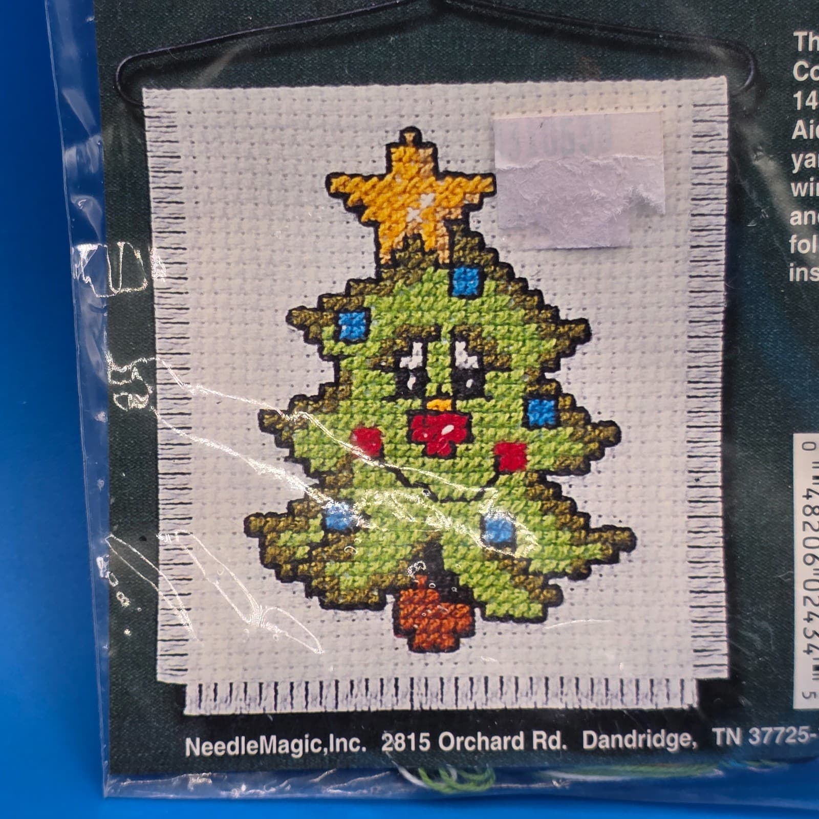 NMI Stitch 'N Hang Counted Cross Stitch Ornament Kit 2434 MERRY TREE CHRISTMAS - Thumbnail 5