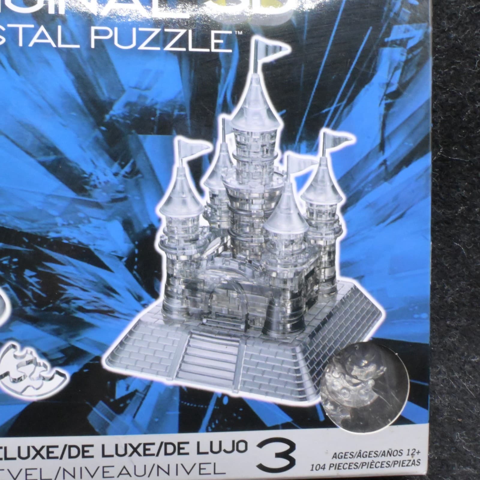 BePuzzled Original DELUXE 3D Crystal Puzzle - Disney Castle - 104 Pieces - NIB - Thumbnail 2