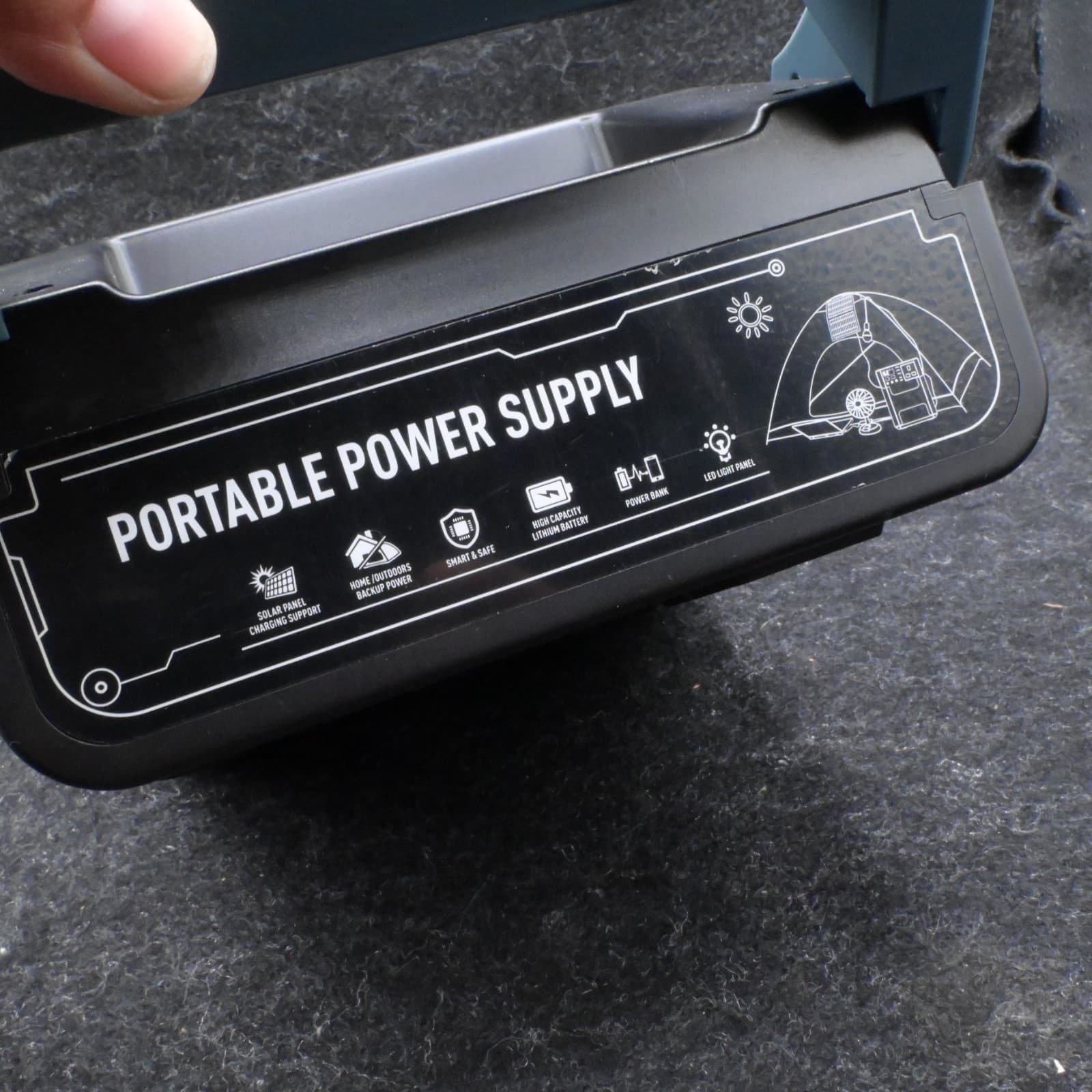 Meade LXPS 18 Lithium 12V Rechargeable Power Supply - Thumbnail 5