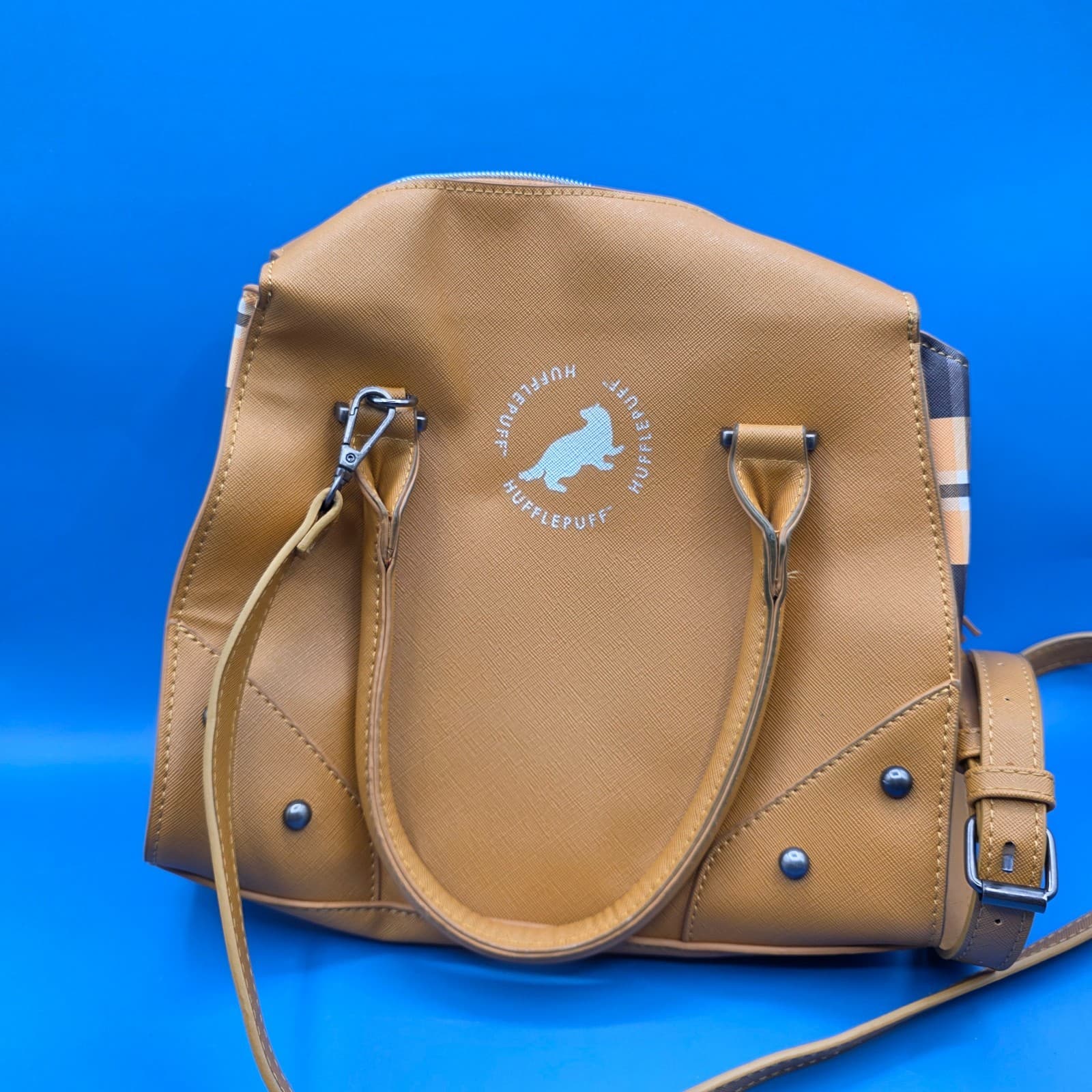 Harry Potter Hufflepuff Bioworld Purse Satchel Handbag/cross Body Hogwarts House - Thumbnail 5