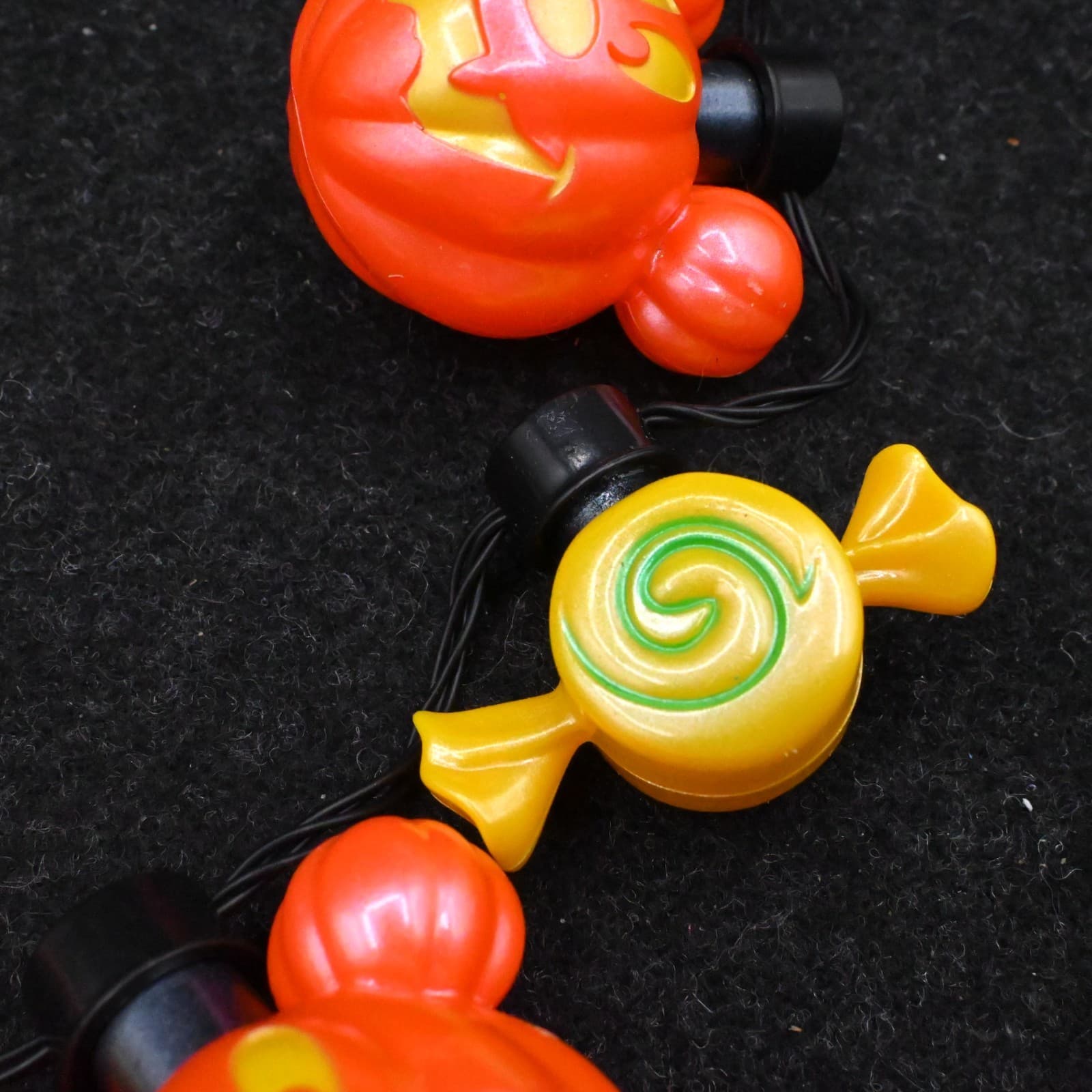 Disney Parks 2020 Halloween Mickey Mouse JOL Candy Corn Light Up Necklace Works - Thumbnail 4