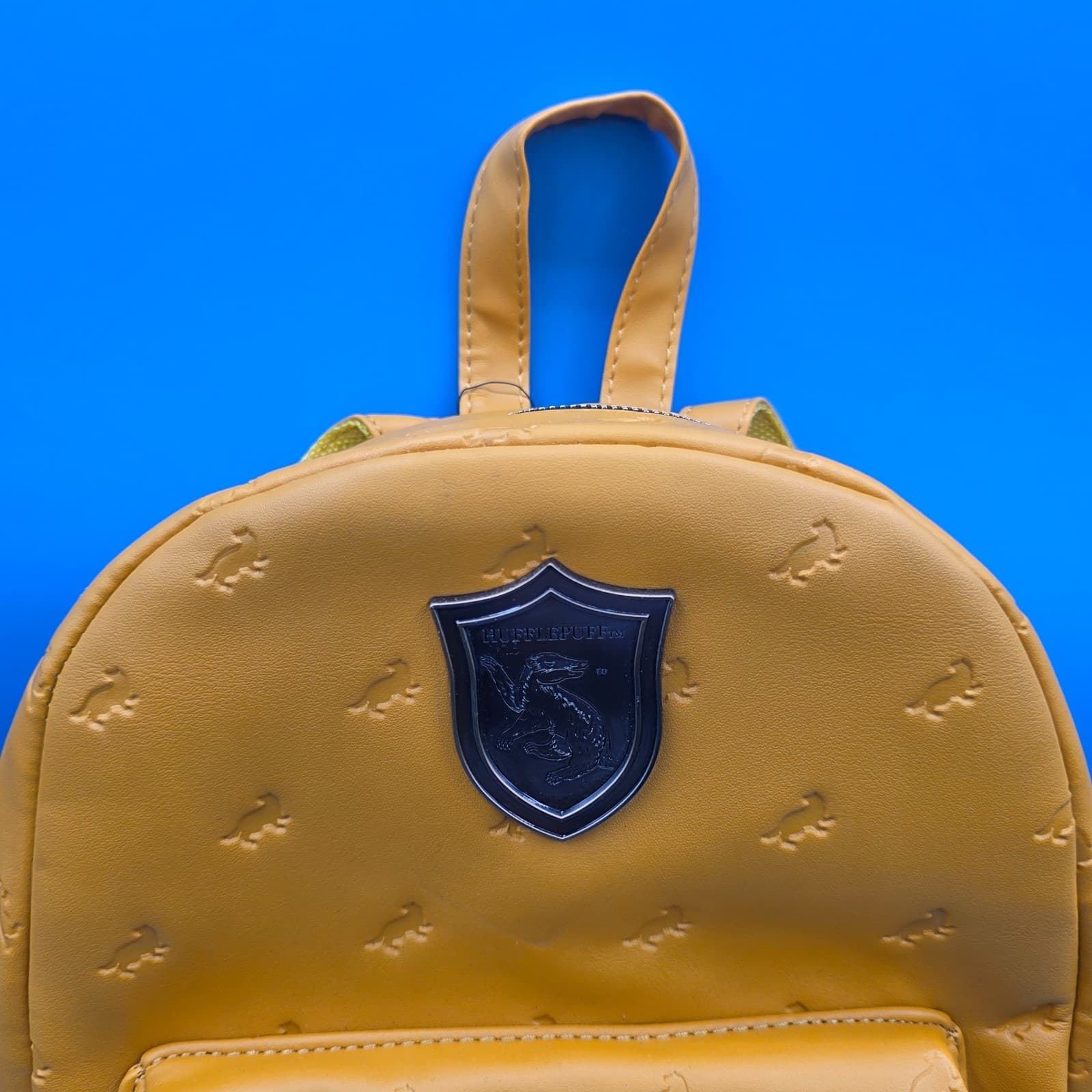NWT Bioworld Harry Potter Yellow Hufflepuff Mini Backpack - Thumbnail 3