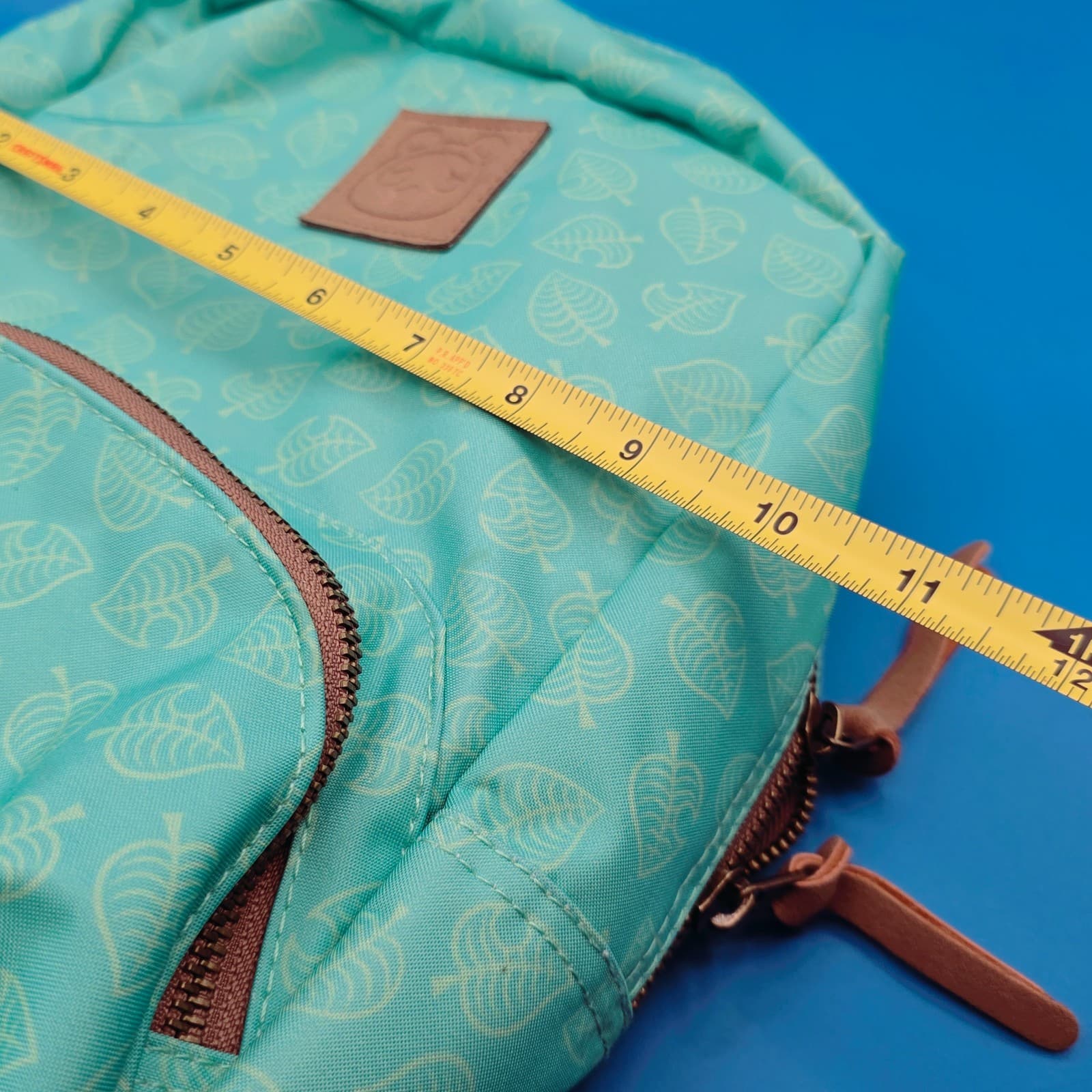 Animal Crossing New Horizons Nintendo Switch Mini Backpack Teal Leaves - Thumbnail 12