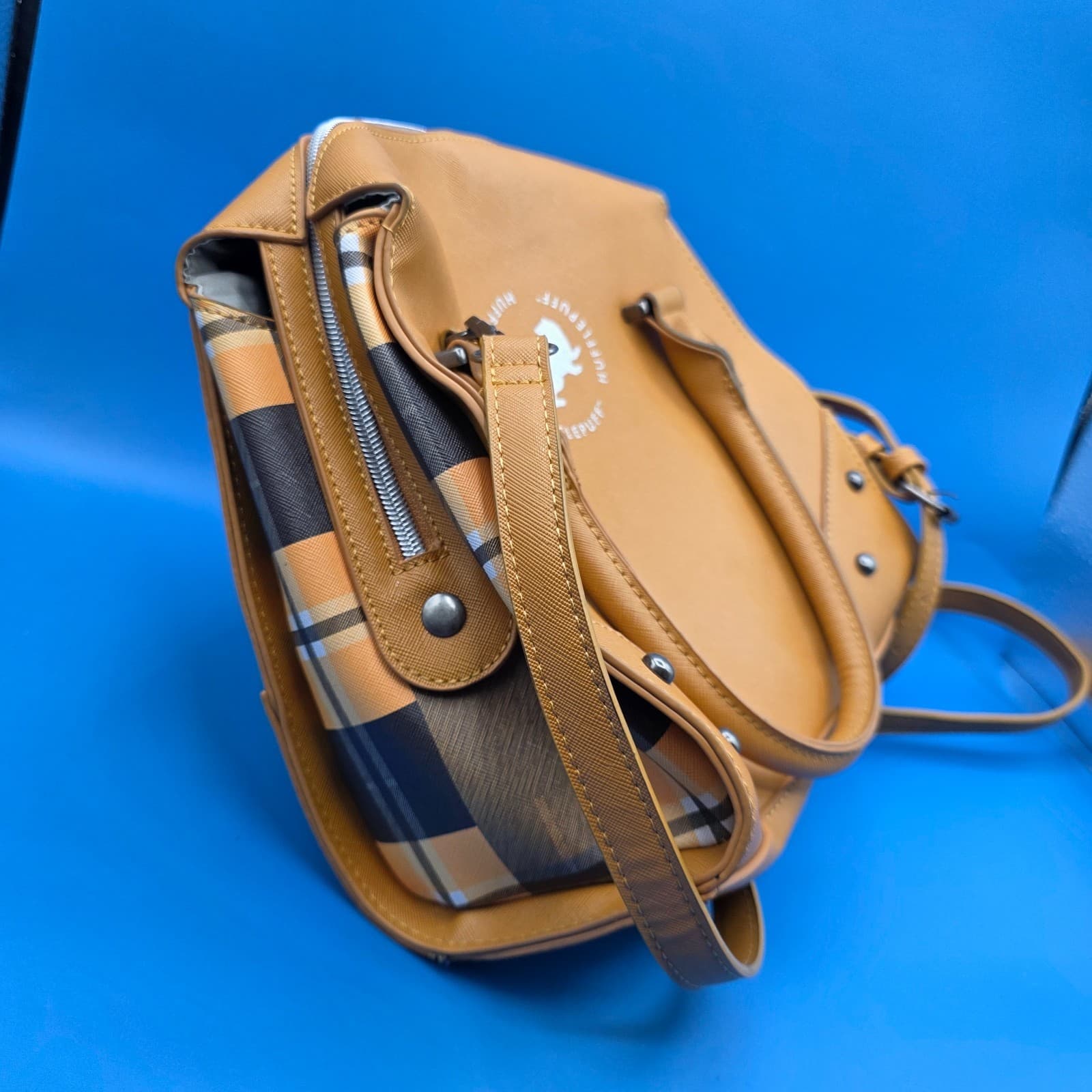 Harry Potter Hufflepuff Bioworld Purse Satchel Handbag/cross Body Hogwarts House - Thumbnail 7