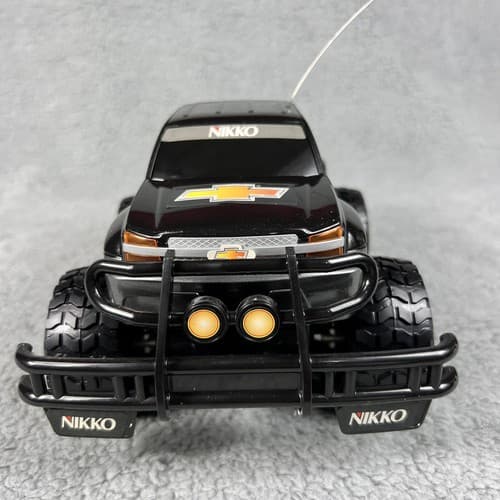 Vintage Nikko RC Chevrolet Avalanche Black Truck 1/20 Scale 200030 Radio Control - Thumbnail 8