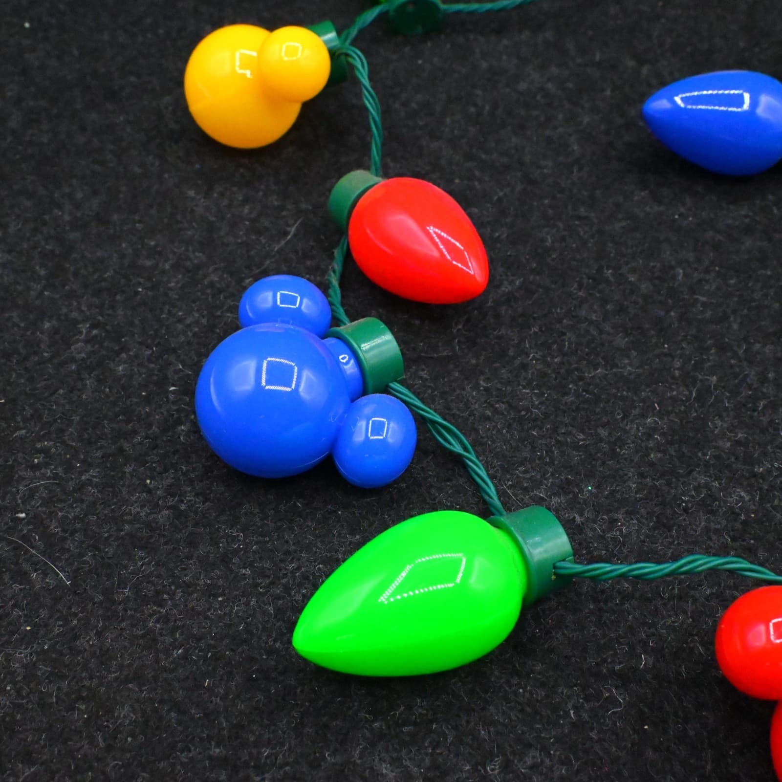 Disney Mickey Mouse Icon Colored Light-Up Holiday Glow Necklace Christmas - Thumbnail 4
