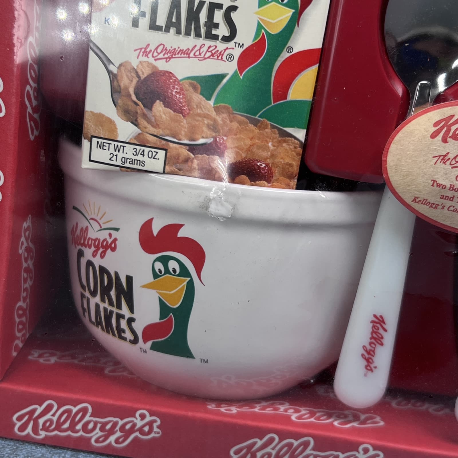 READ 1999 Kellogg’s Corn Flakes Ceramic Cereal Bowl Set w/ Spoons And Cereal - Thumbnail 3
