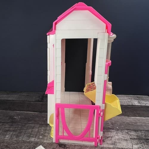 Vintage 1995 Barbie Feeding Fun Stable Playset & Accessories Not Complete - Thumbnail 5
