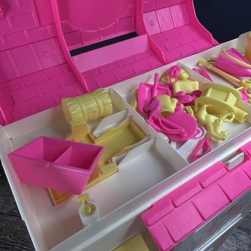 Vintage 1995 Barbie Feeding Fun Stable Playset & Accessories Not Complete - Thumbnail 11