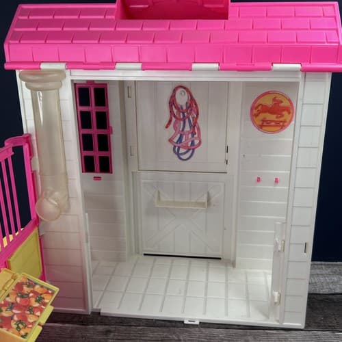 Vintage 1995 Barbie Feeding Fun Stable Playset & Accessories Not Complete - Thumbnail 9