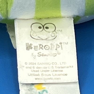 Squishmallows 5" Clip-On Hello Kitty Keroppi Holding Cupcake Plush - Thumbnail 4