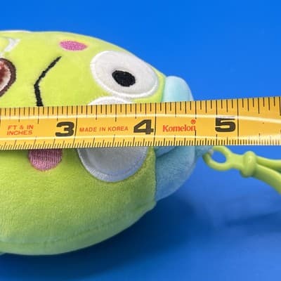 Squishmallows 5" Clip-On Hello Kitty Keroppi Holding Cupcake Plush - Thumbnail 6