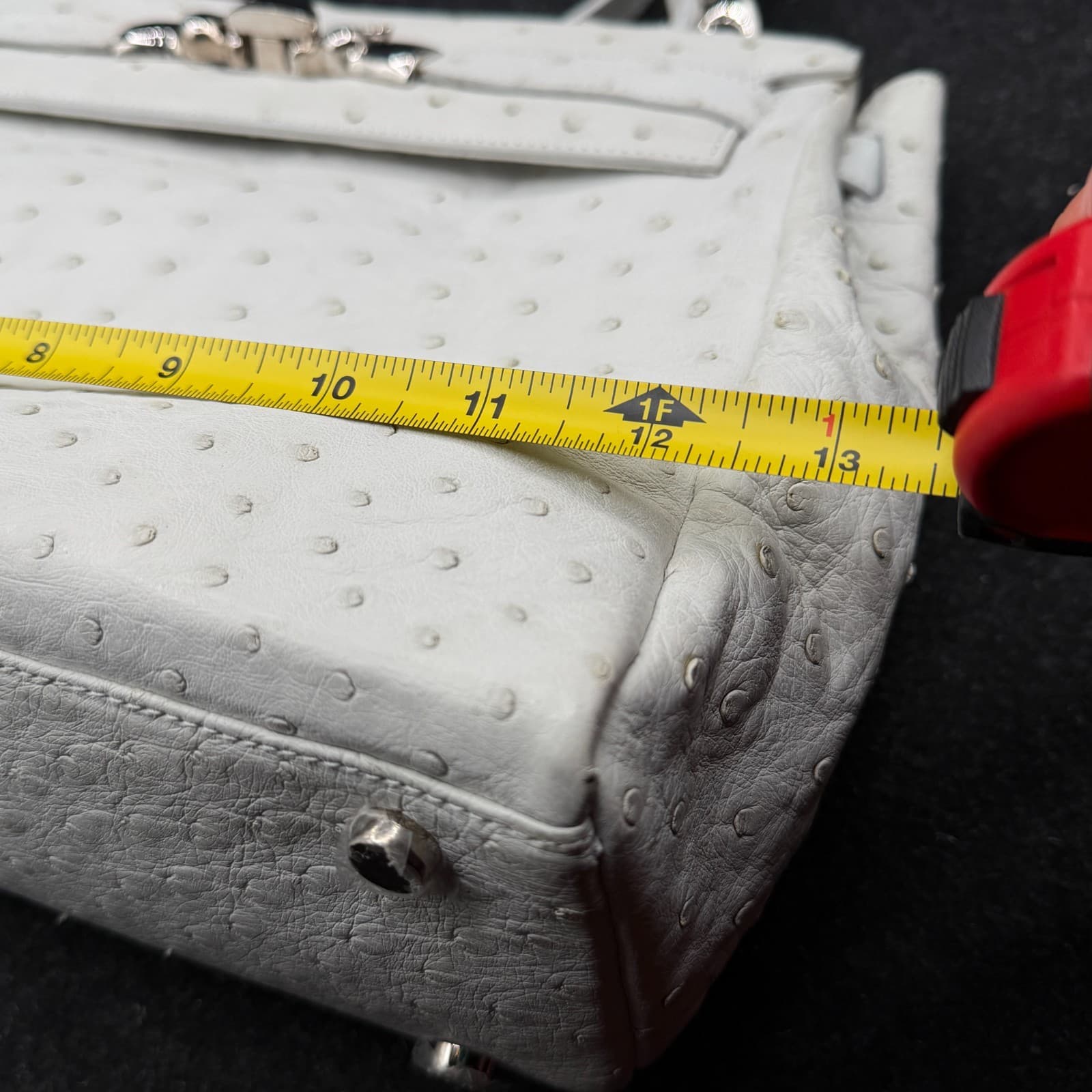 House of Borel Maiden Lane Ostrich Turn Lock The Kelly Hand Bag White - Thumbnail 9