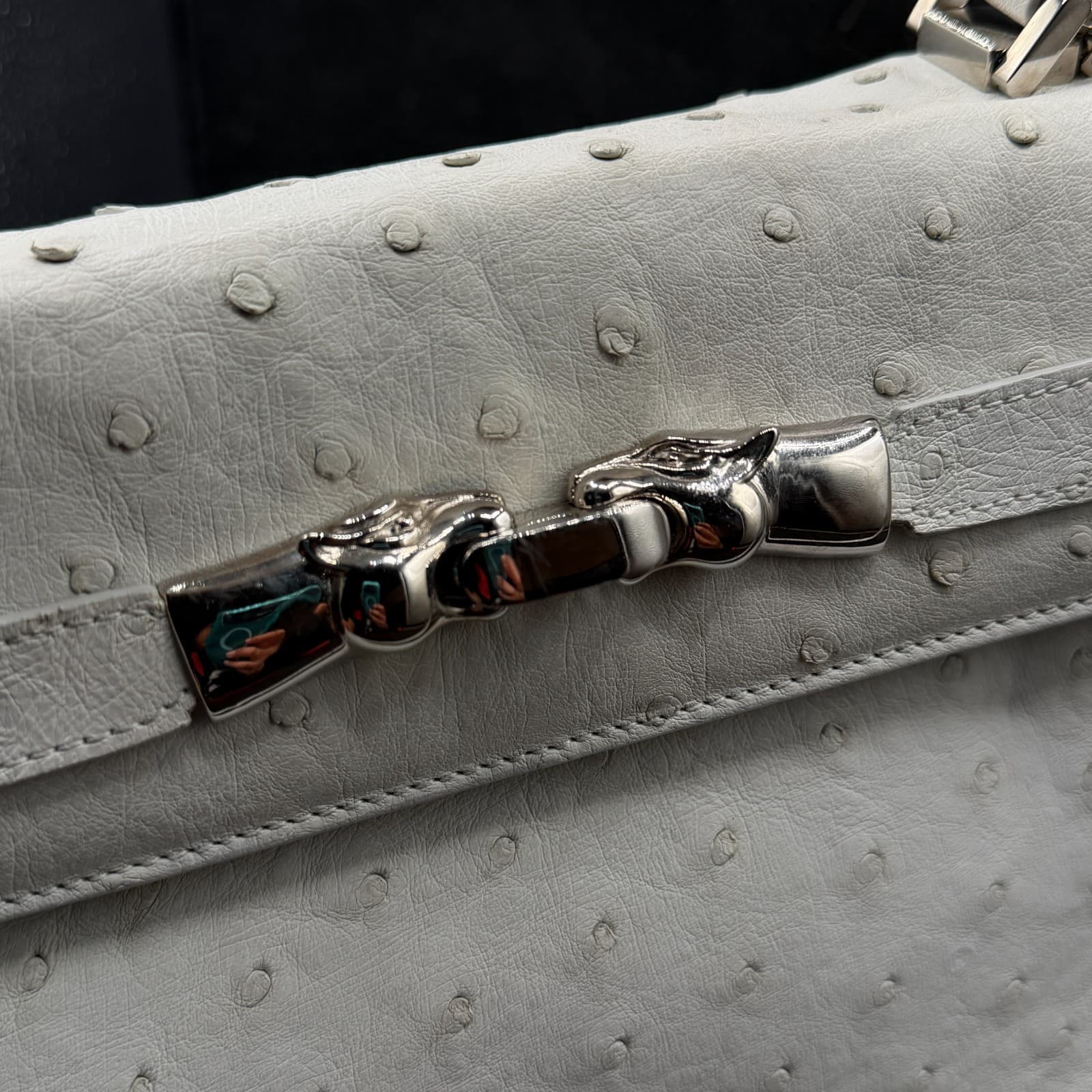 House of Borel Maiden Lane Ostrich Turn Lock The Kelly Hand Bag White - Thumbnail 2